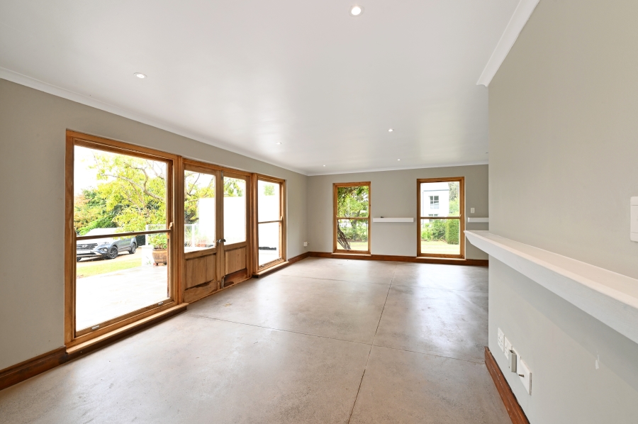 4 Bedroom Property for Sale in Constantia Western Cape